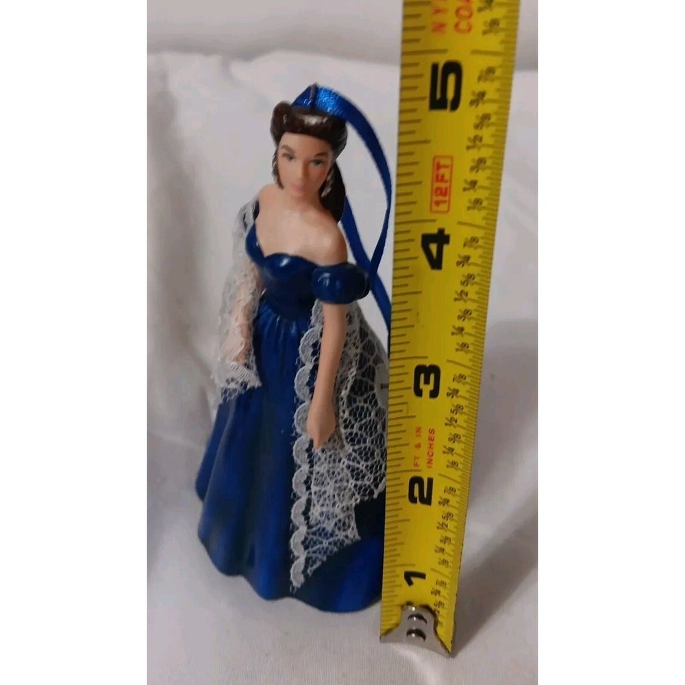 Vintage 2001 Hallmark Ornament Portrait of Scarlett Gone with the Wind Hallmark - Picture 10 of 10